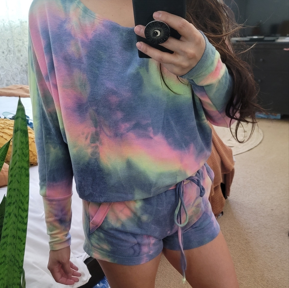 Vici Tie Dye set